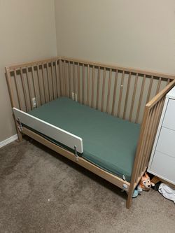 Crib/Toddler Bed