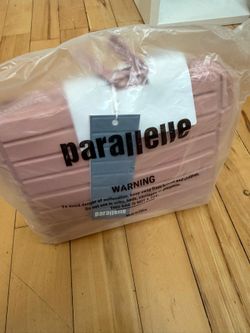 Parallelle Small Traveller Makeup Case — Pink, NEW Sealed