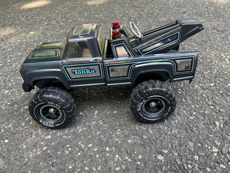 Vintage 1970s Tonka Tow Truck Press Steel, MR-970  Wheels