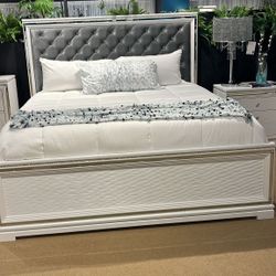 Villacy  Bedroom Set🍀4-Piece Queen or King Dresser,Mirror,Nightstand Bedroom Set💫Finance Available🚛3-7 Days  Delivery 💳Financing Options