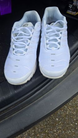 Vapormax triple white