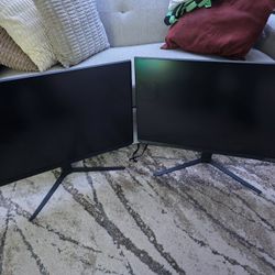 2 Samsung
Samsung - Odyssey G51C 32" QHD FreeSync Premium Gaming Monitor with HDR10 DisplayPort/HDMI