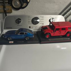 2 Die Cast metal 1:18 cars