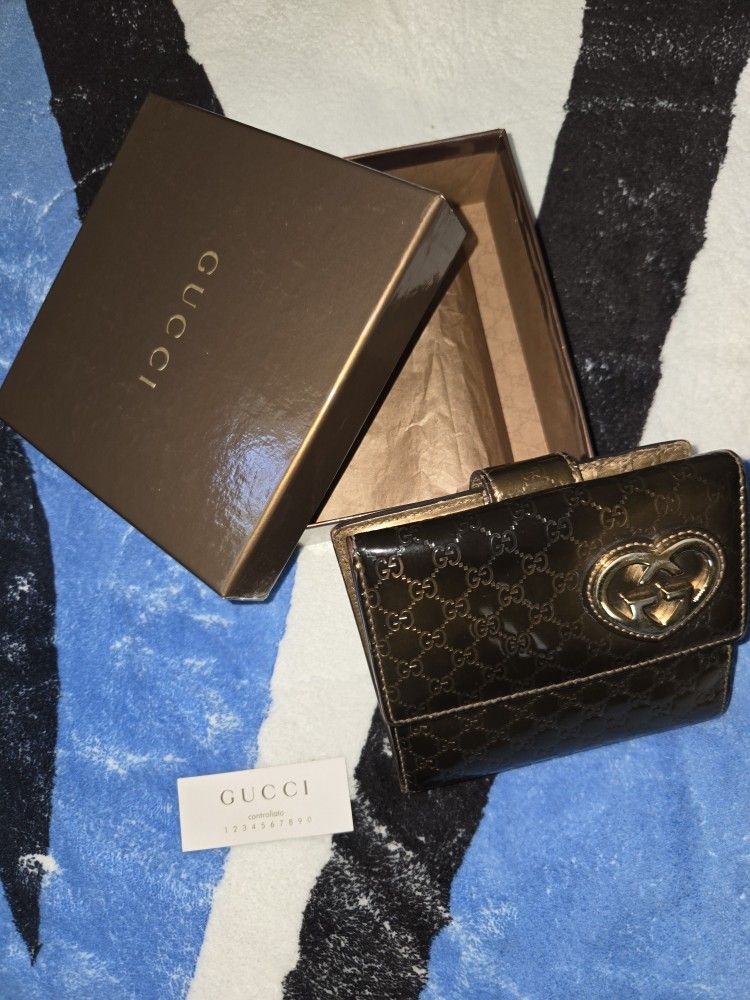 Gucci Bifold Wallet W/ Box & Tag