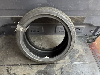 235/40R19 Goodyear Eagle Touring 96V