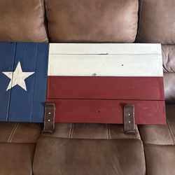 Texas Flag Gun Rack/Wall Decor