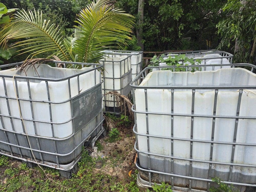 275 Gallon Fish Breeding Totes – $50 Each 