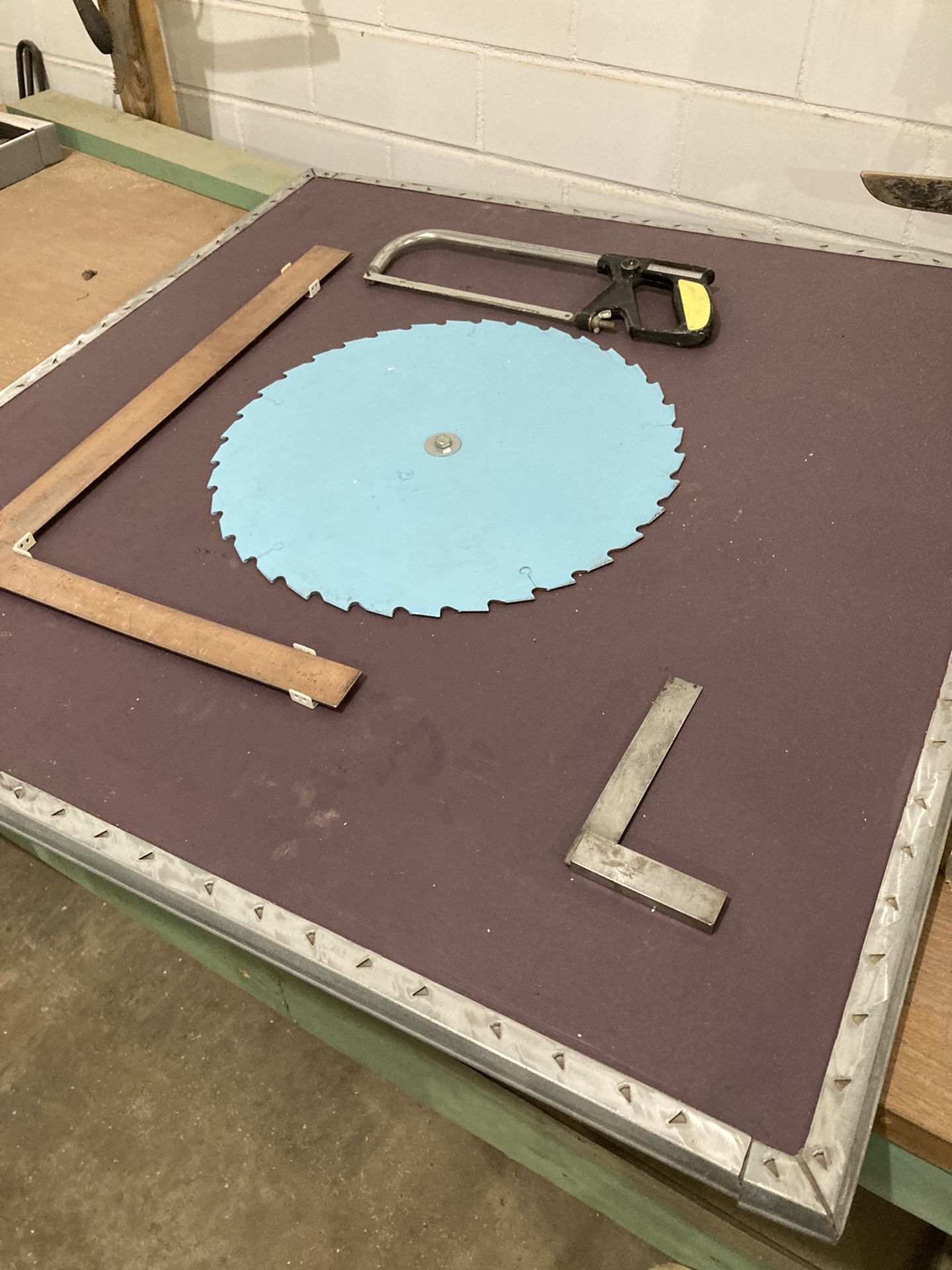 18” Saw Blades  1” Hole 