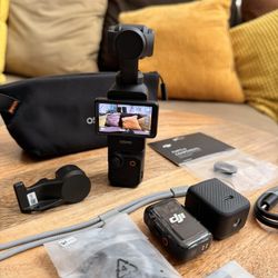 DJI Osmo Pocket 3 action camera with Mic 2 Creator combo