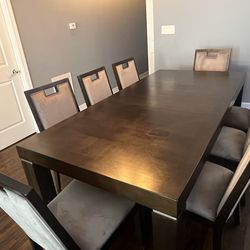 Dining table and 8 chairs