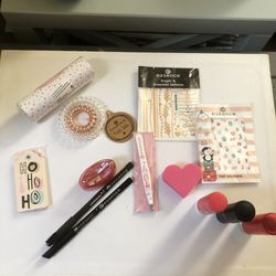 Essence makeup gift set