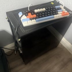 Gaming Pc With Monitor And Mouse And Keyboard 