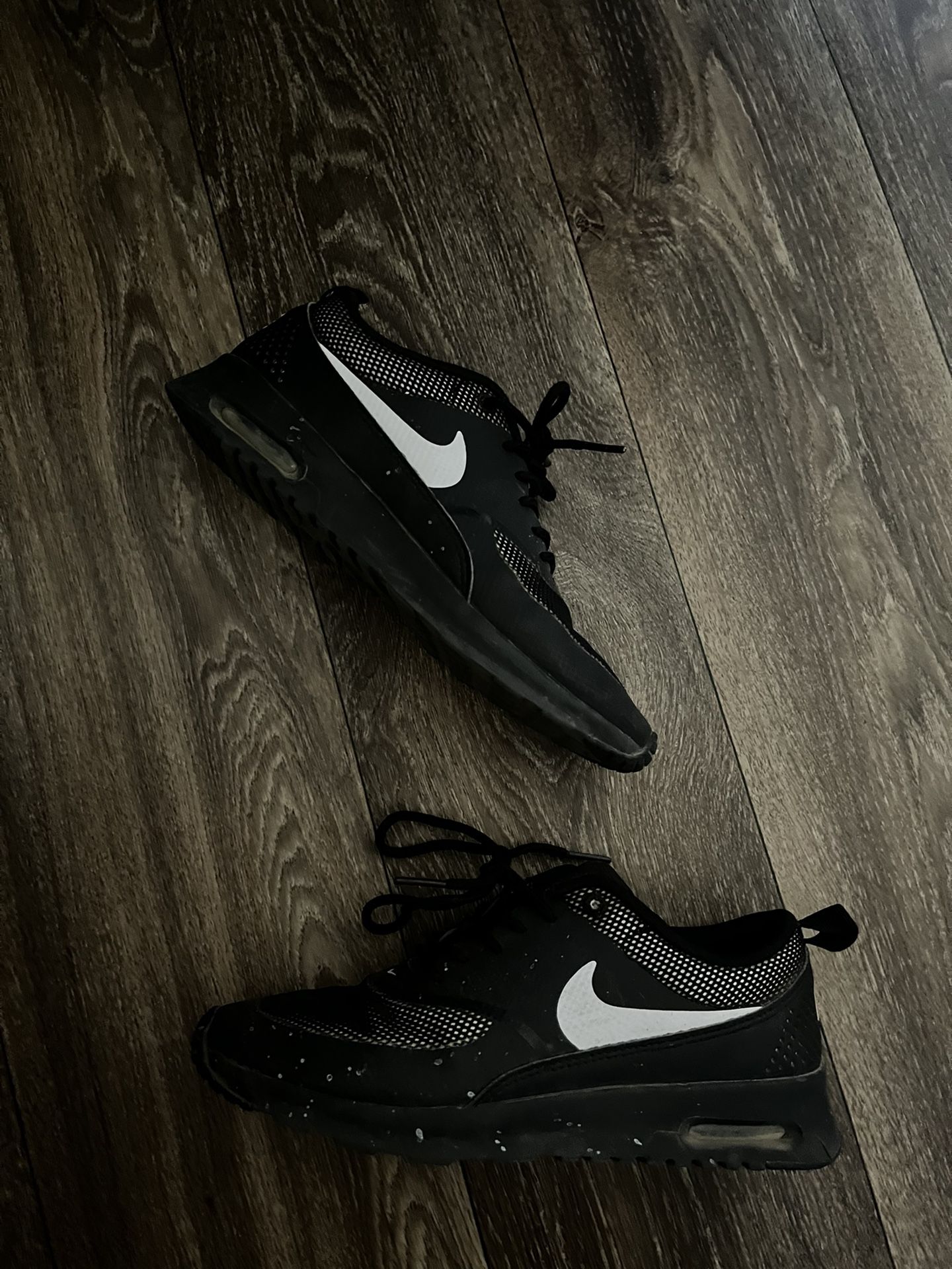 Ud pen forvridning Nike Air Max Thea Size 6 In Womens for Sale in Anaheim, CA - OfferUp