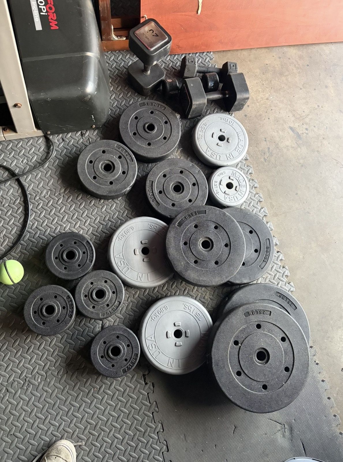 Weights 160lbs