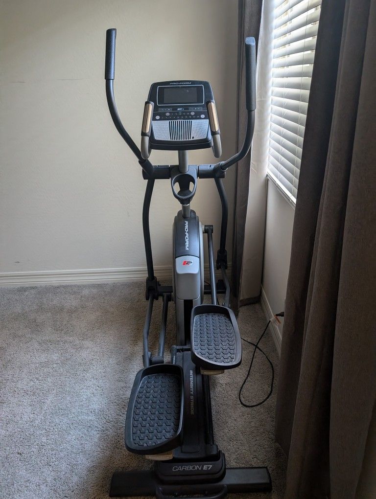 E7 Shop Proform Carbon E7 Elliptical Amazon Elliptical Carbon E7