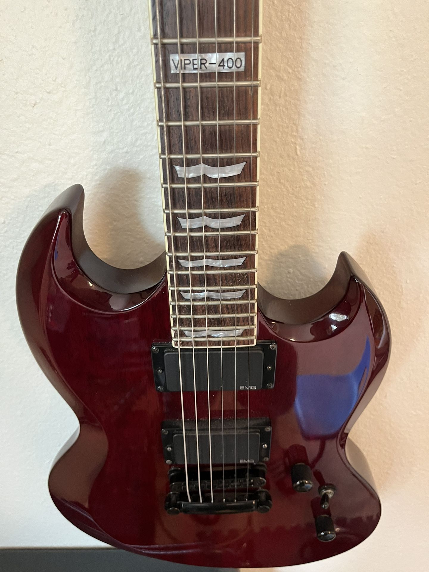 ESP LTD Viper-400 EMG Electric Guitar for Sale in Seattle, WA