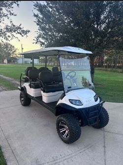 Icon 6 seater golf cart