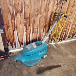 Tennant 2370 Corded Burnisher Floor Polisher