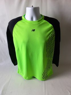 New Balance boys green/black long sleeve athletic top size L (14-16)