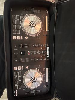 Numark Mixtrack Pro 3 DJ Controller + Carrying Case + Cables