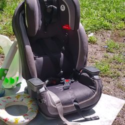 Graco Car Seat, 10 Positions, Like New
