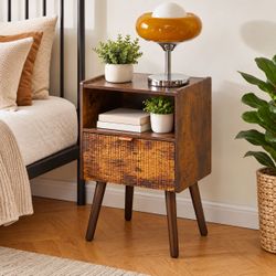 1 Nightstand Bedside Table with Drawer Brown 25