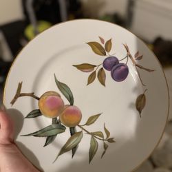 Fine China Dinner Sets