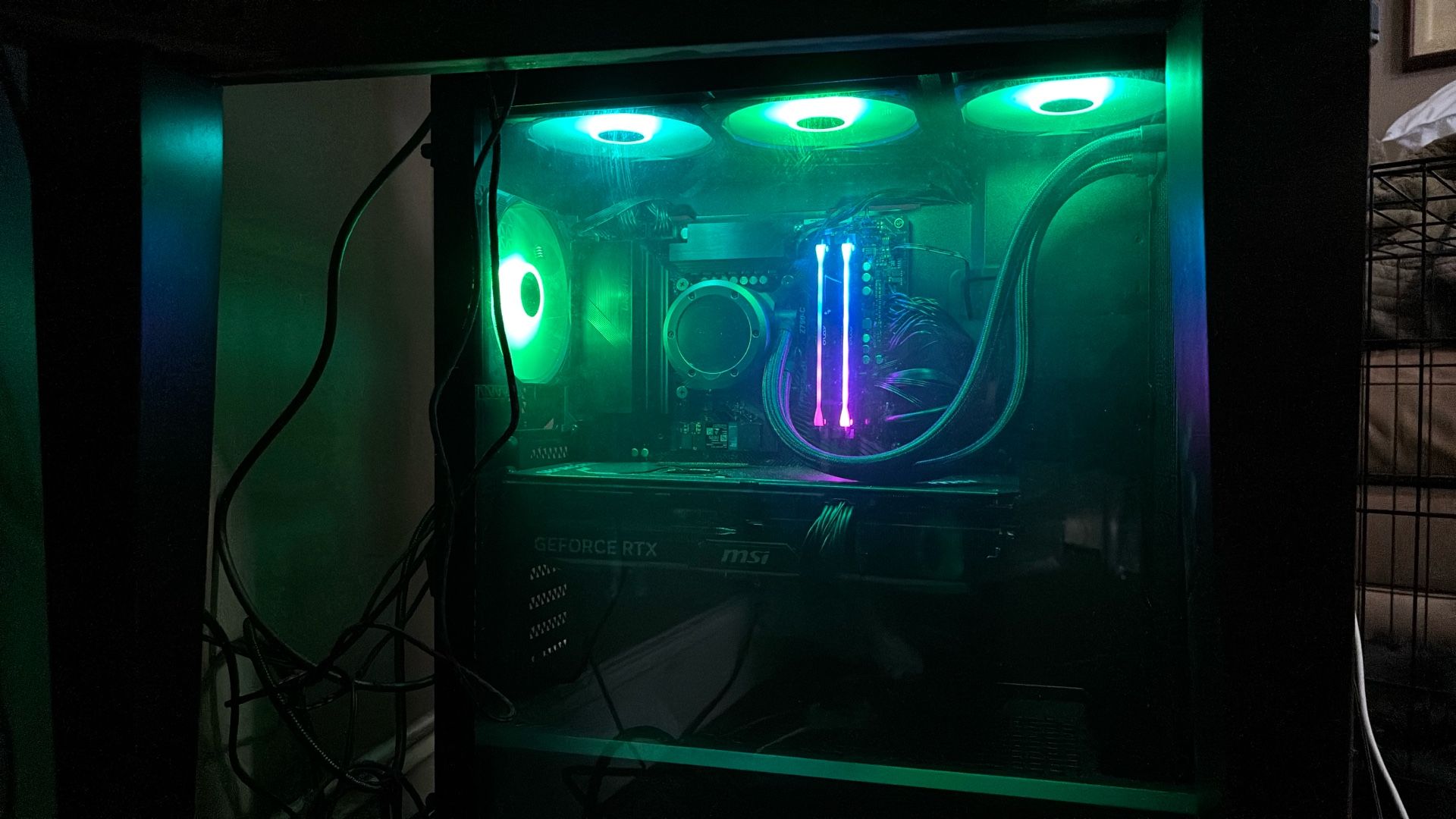 Skytech Legacy Gaming PC 4080 Super , Intel i714700k