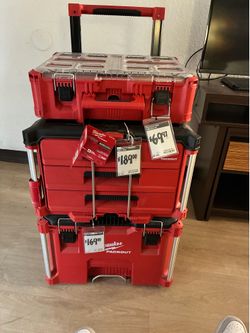 Milwaukee packout 200$