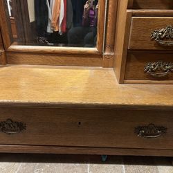 Antique Gentleman S Day Dresser
