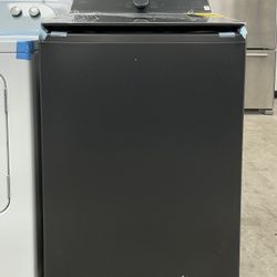 LG 5.3 cu. ft. Washer w/Agitator, TurboWash3D Tech