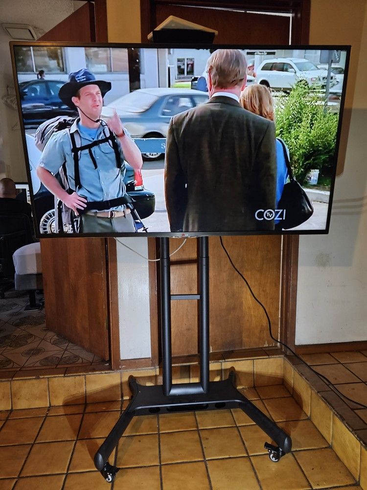 LG Smart TV 60"Inch. Cinema 3D Screen TV. With Rolling Mobile On WheelsCart TV Remote Control And New 3D Glasses