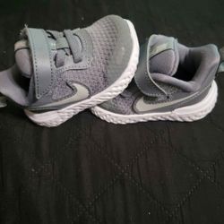 Infant Nike Revolution 5 (Size 3c)