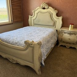 Queen size Bed, Mattress & Drawer Nightstand (set of 3)