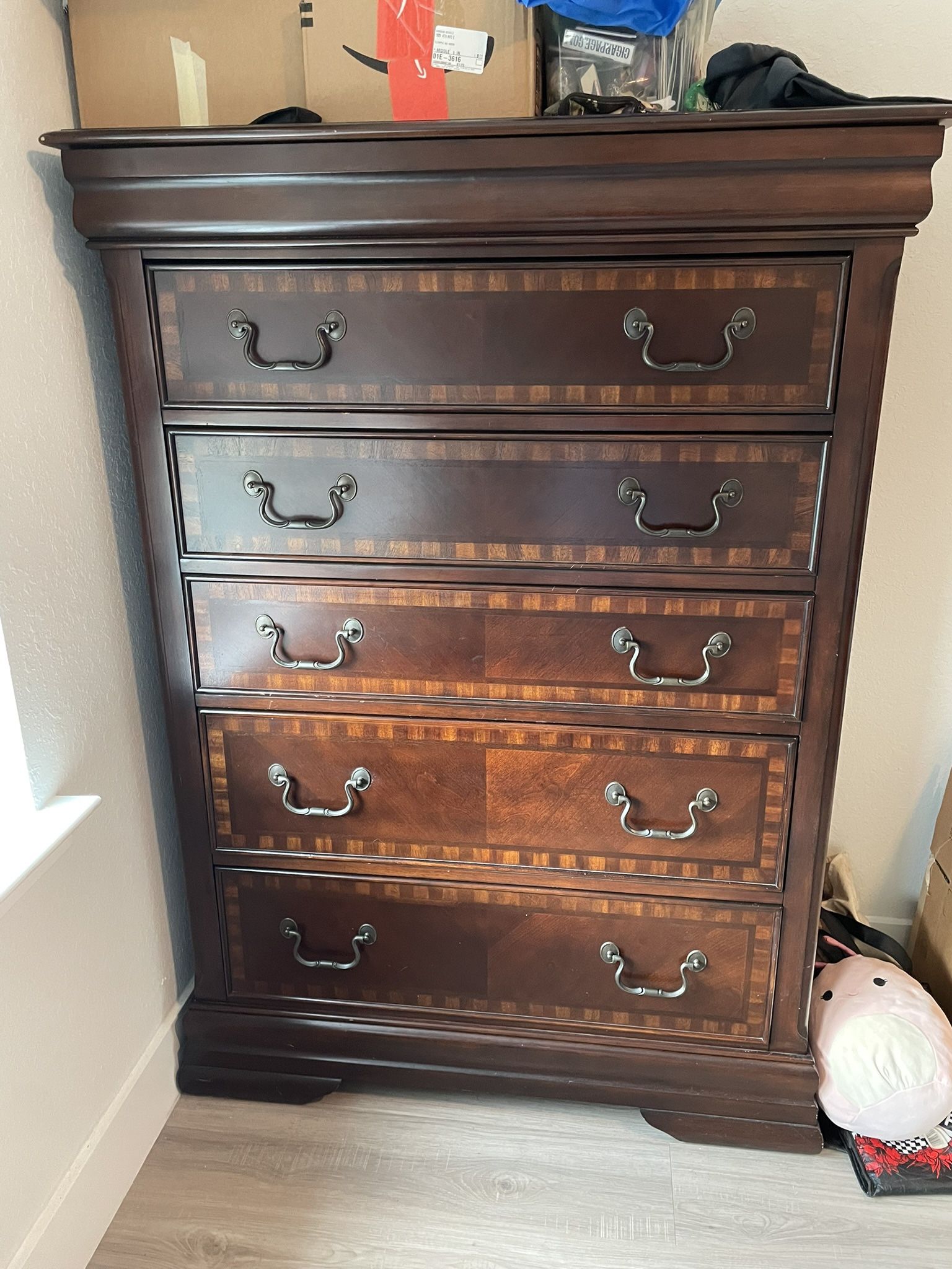 Wooden Dresser Set