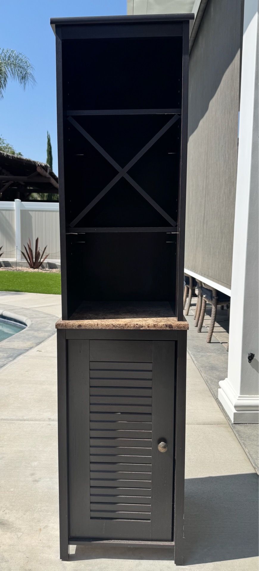 Wine & Liquor Storage Cabinet / Coffee Bar Hutch