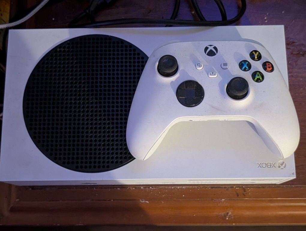 Xbox Series S 512GB With HDMI Cord & Power Cord