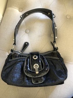 Guess purse
