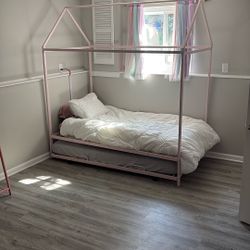 Pink girls Children’s Tandem twin Bed 