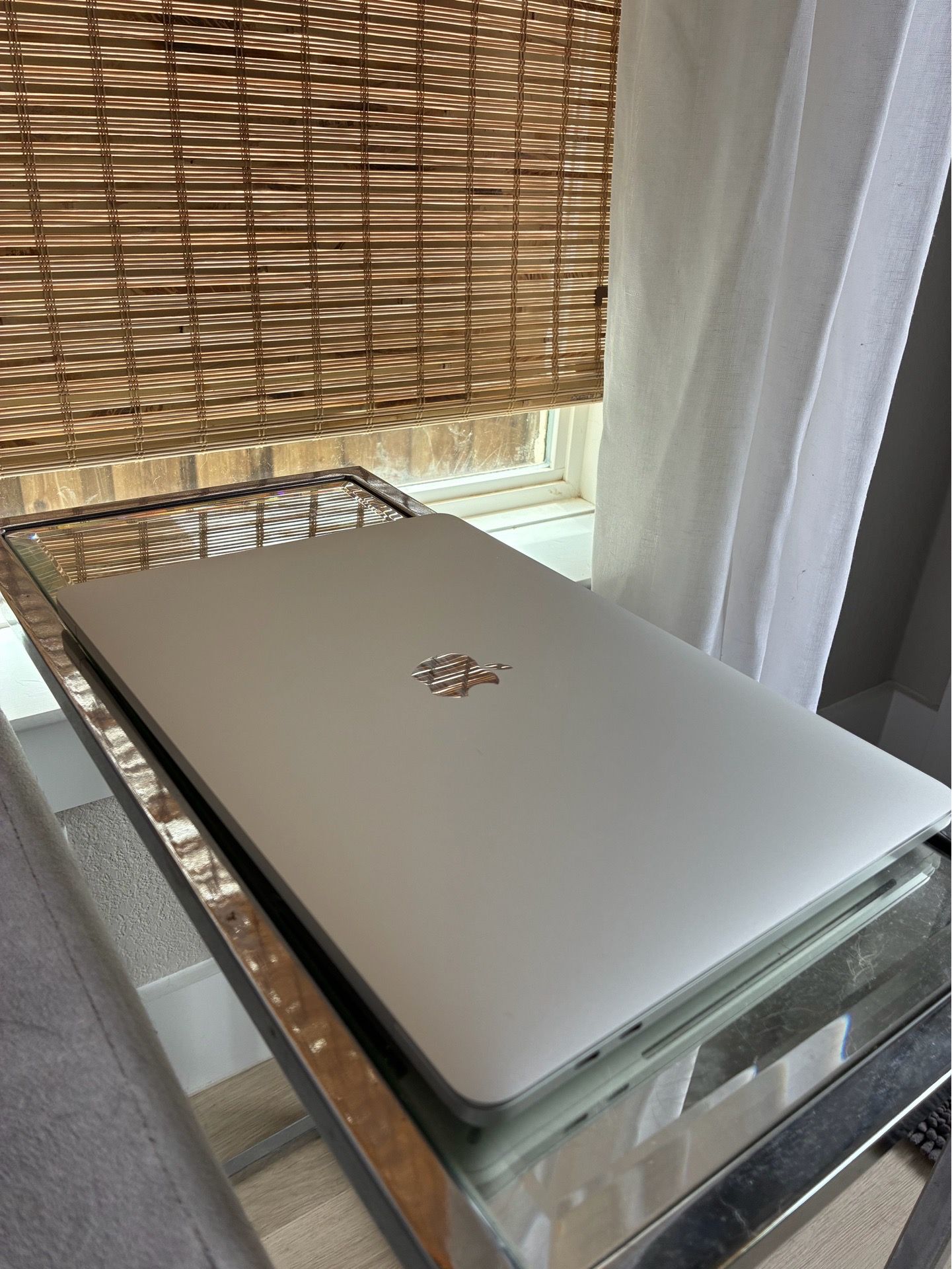13” MacBook Pro 2020 16gb