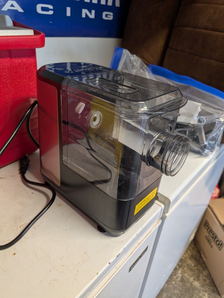 Juicer And Pasta Maker