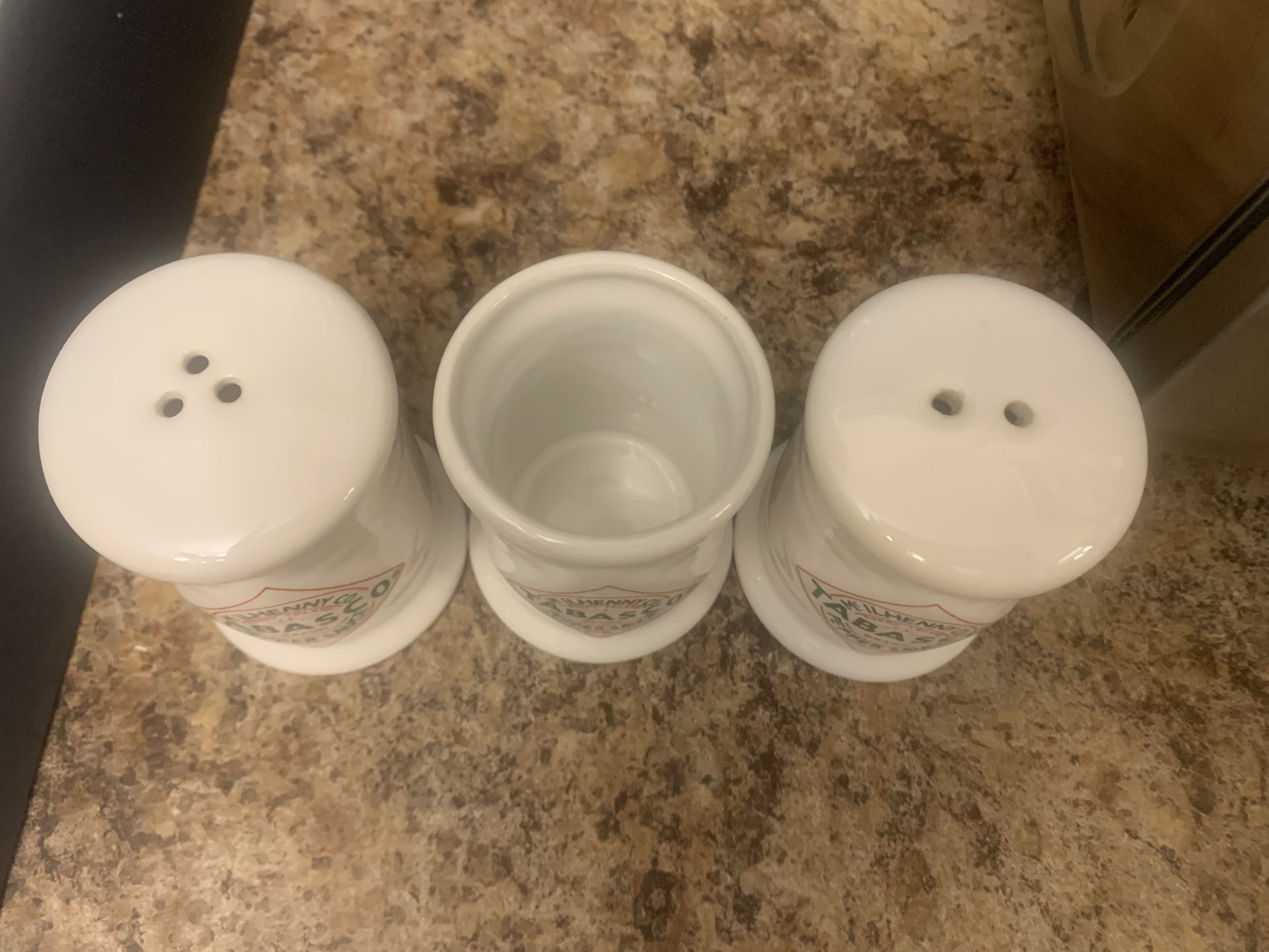 Mc Ilhenny Co Tabasco Set