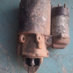 Cast Iron Nose Chevrolet  Big Block Small Block 4 Speed Starter ,used Condition  Been In Storage  Selling At Core Value. 35th Ave And McDowell Phx Or 