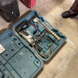 Makita rotary Hammer HR4002 With Drill Bits