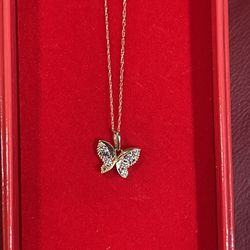 Woman’s 10kt Gold Butterfly Necklace