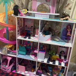 Doll House 