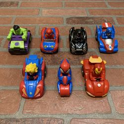 Marvel Super Hero Pull Back Racers!
