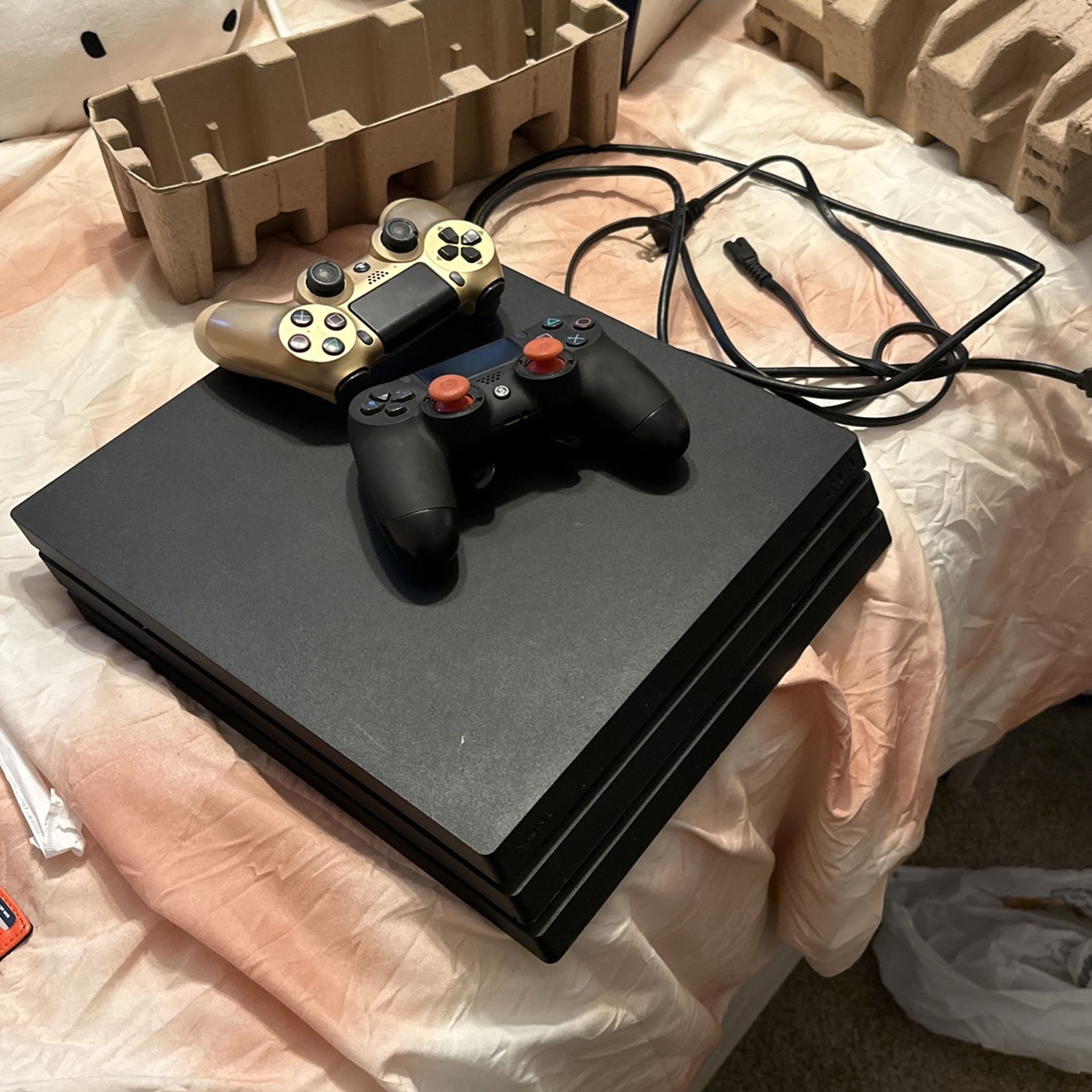 Ps4 Pro W/ 2 Controllers