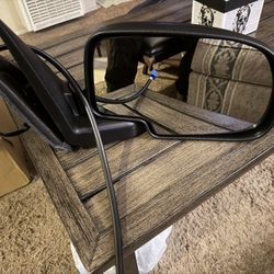 03-06 Chevy Silverado Right Mirror  