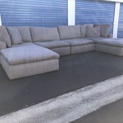 Sectional Couch Sofa ( Delivery Available )